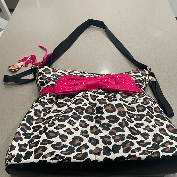 Betsey Johnson Diaper Bag/ Shoulder Bag - Picture 3 of 9